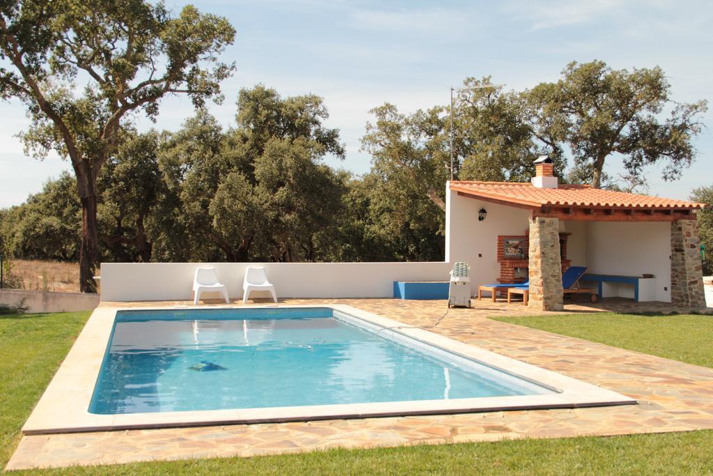 Monte Azul - Casas De Campo Do Junqueirinho Bicos Habitación foto